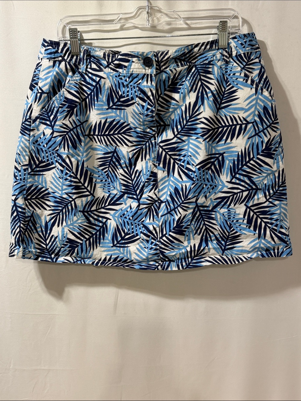White Stag Blue and Navy leaf pattern Women's Skorts